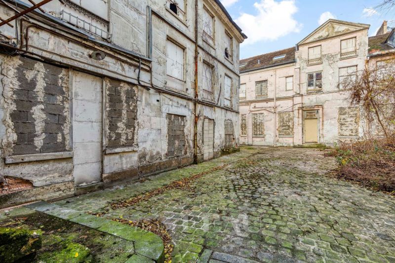 French Mansion Unlocked After 110 Years