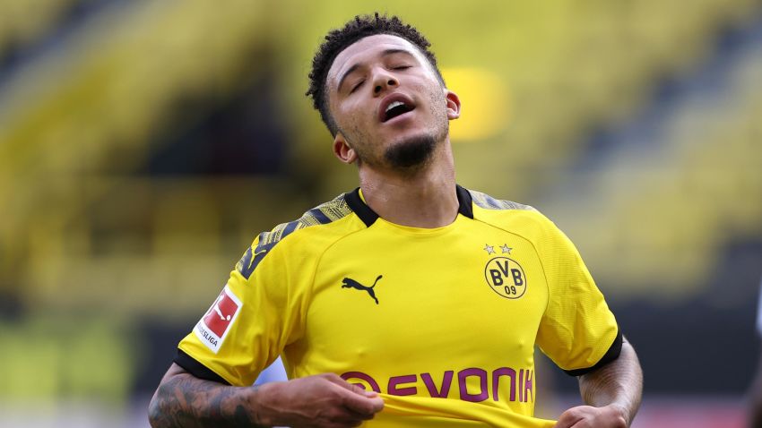 DORTMUND, GERMANY - JUNE 06: Jadon Sancho of Borussia Dortmund reacts to a missed chance on goal during the Bundesliga match between Borussia Dortmund and Hertha BSC at Signal Iduna Park on June 06, 2020 in Dortmund, Germany. (Photo by Lars Baron/Getty Images)
