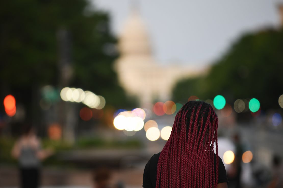 Black women with braids were considered less professional by participants in the research.