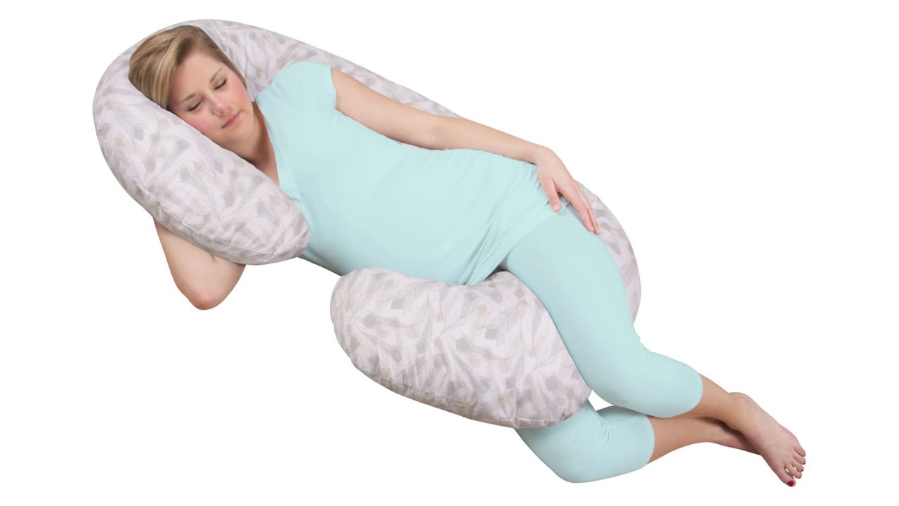 Snoogle Chic Full-Body Pregnancy Support Pillow