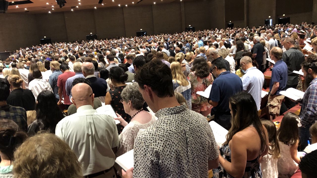 The crowd at an August 9 service at Grace, in an image posted on Twitter by the dean of social media at Grace to You, the ministry of John MacArthur.