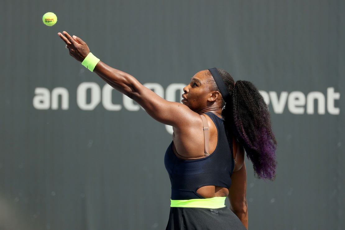 Serena Williams moved to the quarterfinals of her first tournament since early February.