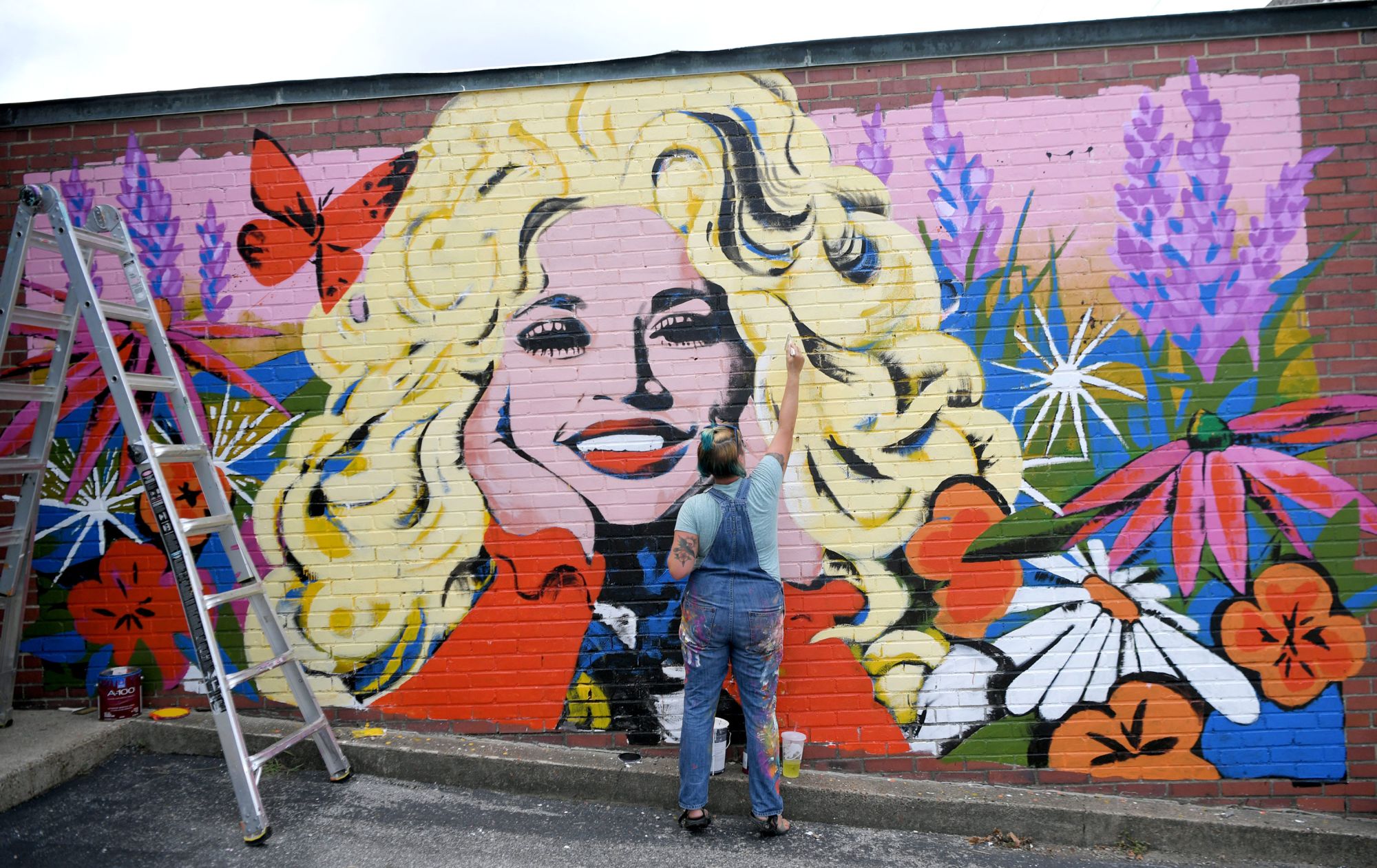 dolly parton mural nashville RESTRICTED