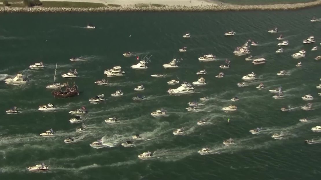 02 trump boat parade SCREENGRAB