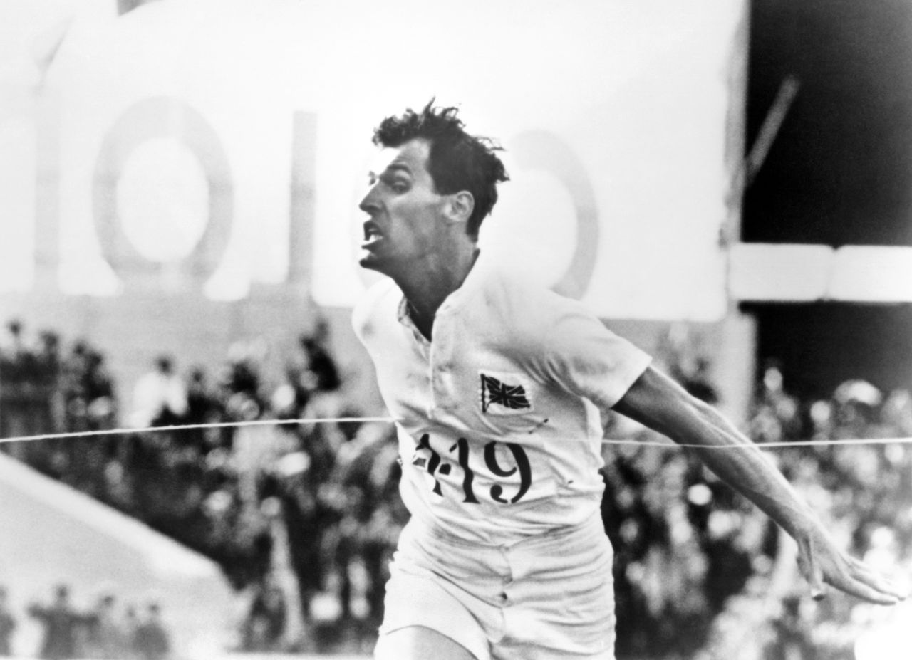 <a href="https://www.cnn.com/2020/08/18/entertainment/ben-cross-obit/index.html" target="_blank">Ben Cross</a>, the English actor who starred in the Oscar-winning film "Chariots of Fire" and appeared in reboots of "Star Trek" and "Dark Shadows," died August 18, according to his manager. He was 72.