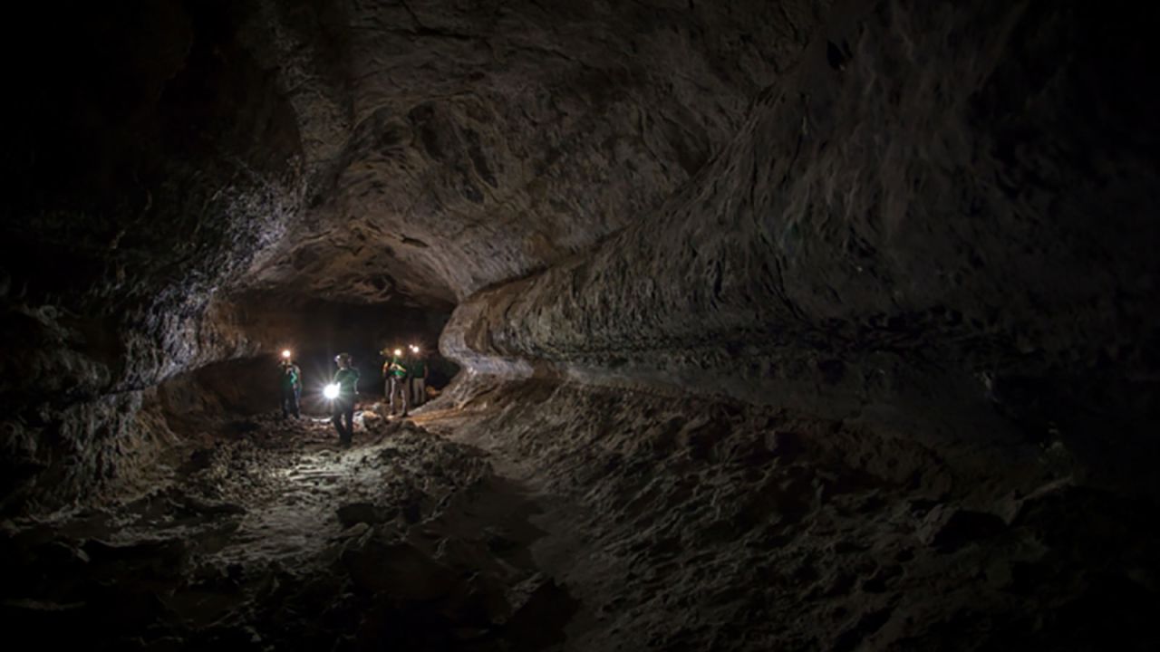 Lava tubes on Earth are much smaller than those on the moon and Mars.
