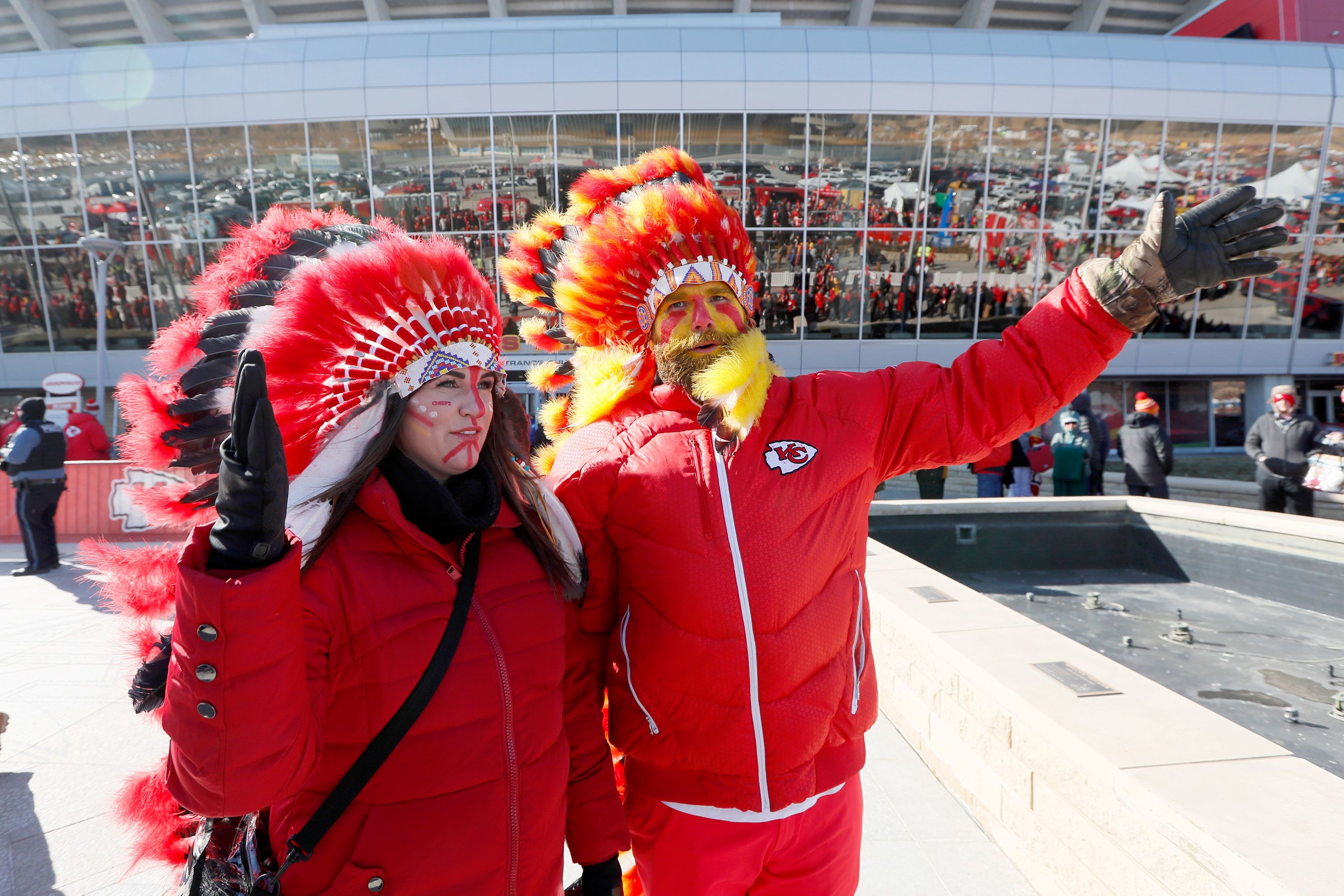 Kansas City Chiefs fans banned from wearing headdresses and Native American  face paint