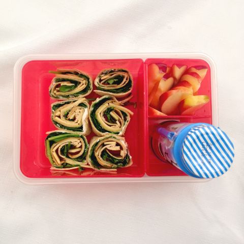 <a href="http://www.lisadrayer.com/kids-in-the-kitchen-turkey-pinwheels/" target="_blank" target="_blank">Turkey pinwheels</a> with spinach and Swiss cheese are a cinch to make with your kids.