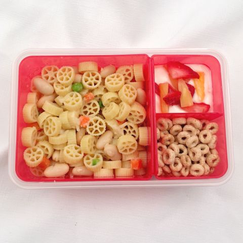 Let the good times continue to roll with these <a href="http://www.lisadrayer.com/kids-in-the-kitchen-wheels-on-the-bus/" target="_blank" target="_blank">wheels on the bus</a>, made with leftover pasta and cannellini beans.
