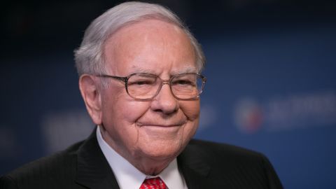 POWER LUNCH-- Pictured: Warren Buffett, CEO of Berkshire Hathaway and one of the world's wealthiest people, in an interview on March 31, 2015 -- (Photo by: Adam Jeffery/CNBC/NBCU Photo Bank/NBCUniversal via Getty Images)