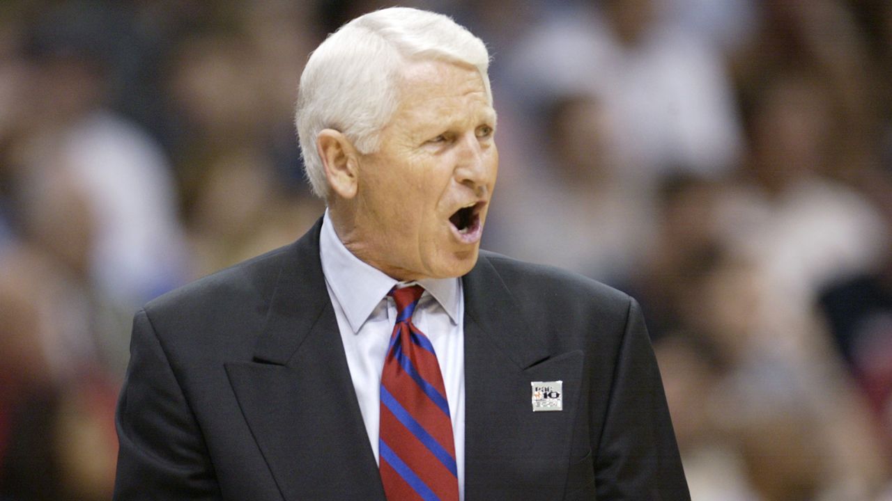 Lute Olson: Legendary Arizona basketball coach dies at 85 | CNN