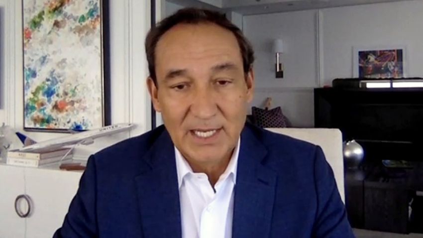 United Airlines executive chairman Oscar Munoz tells CNN's Matt Egan how the Latino community plays a central role in the US economic recovery.