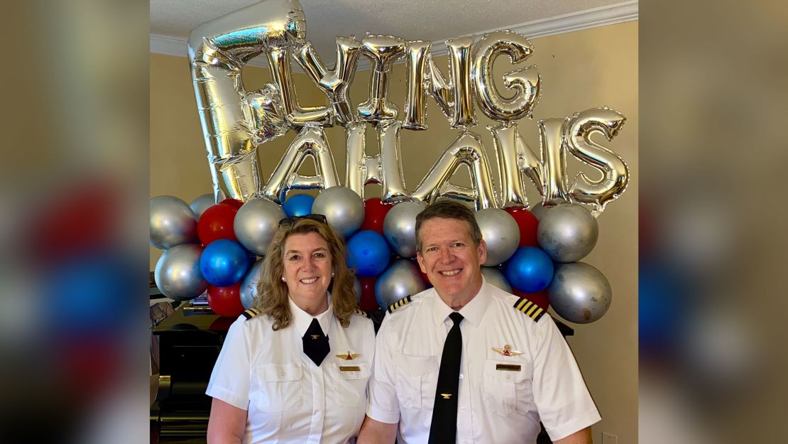 The Fyling Fahans are #AVgeek Instagram influencers