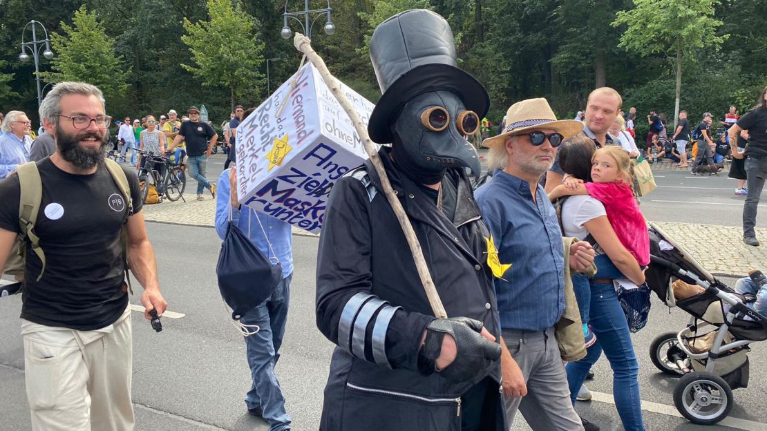 Thousands of protesters took to the streets of Berlin to demonstrate against the German government's coronavirus response. 