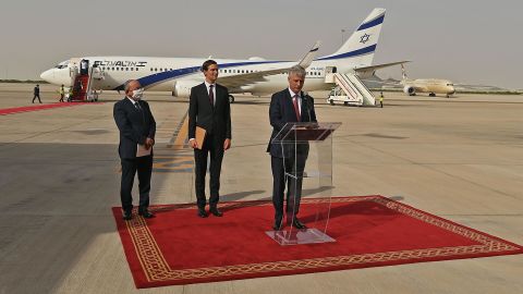 O'Brien delivers a speech after US and Israeli officials arrived in Abu Dhabi on board the Israeli flight.