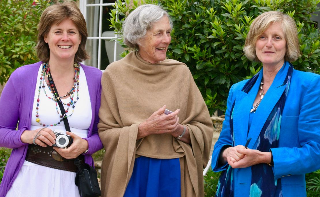 Julia Hailes, left, with her 90-year-old mother Minker and sister Amanda.