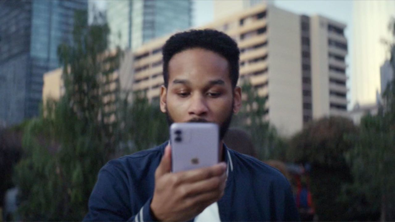 Apple releases a new ad about privacy