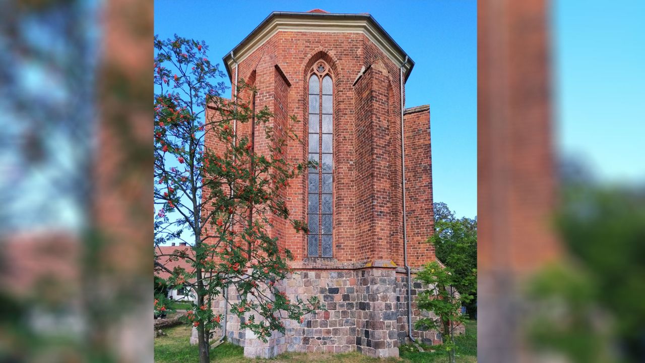 Archaeologists think there's a secret tunnel entrance beneath the chapel in Chwarszczany.