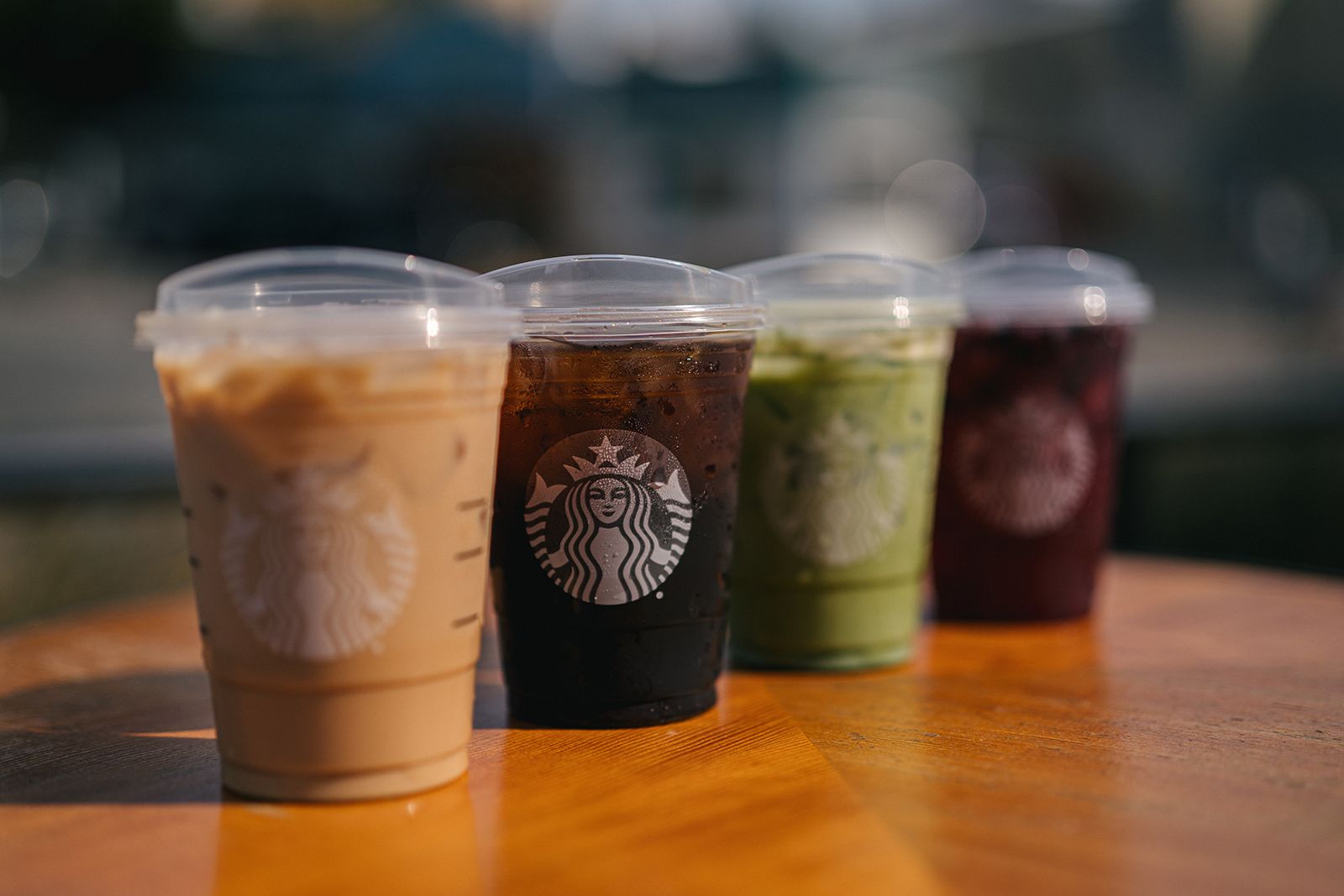 Starbucks Eliminating Straws & Will Go STRAWLESS By 2020 