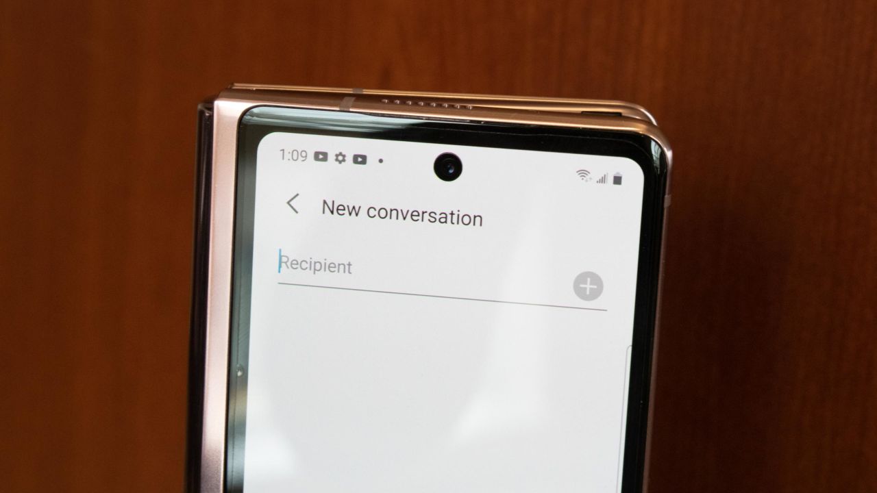 8-galaxy z fold 2 review underscored