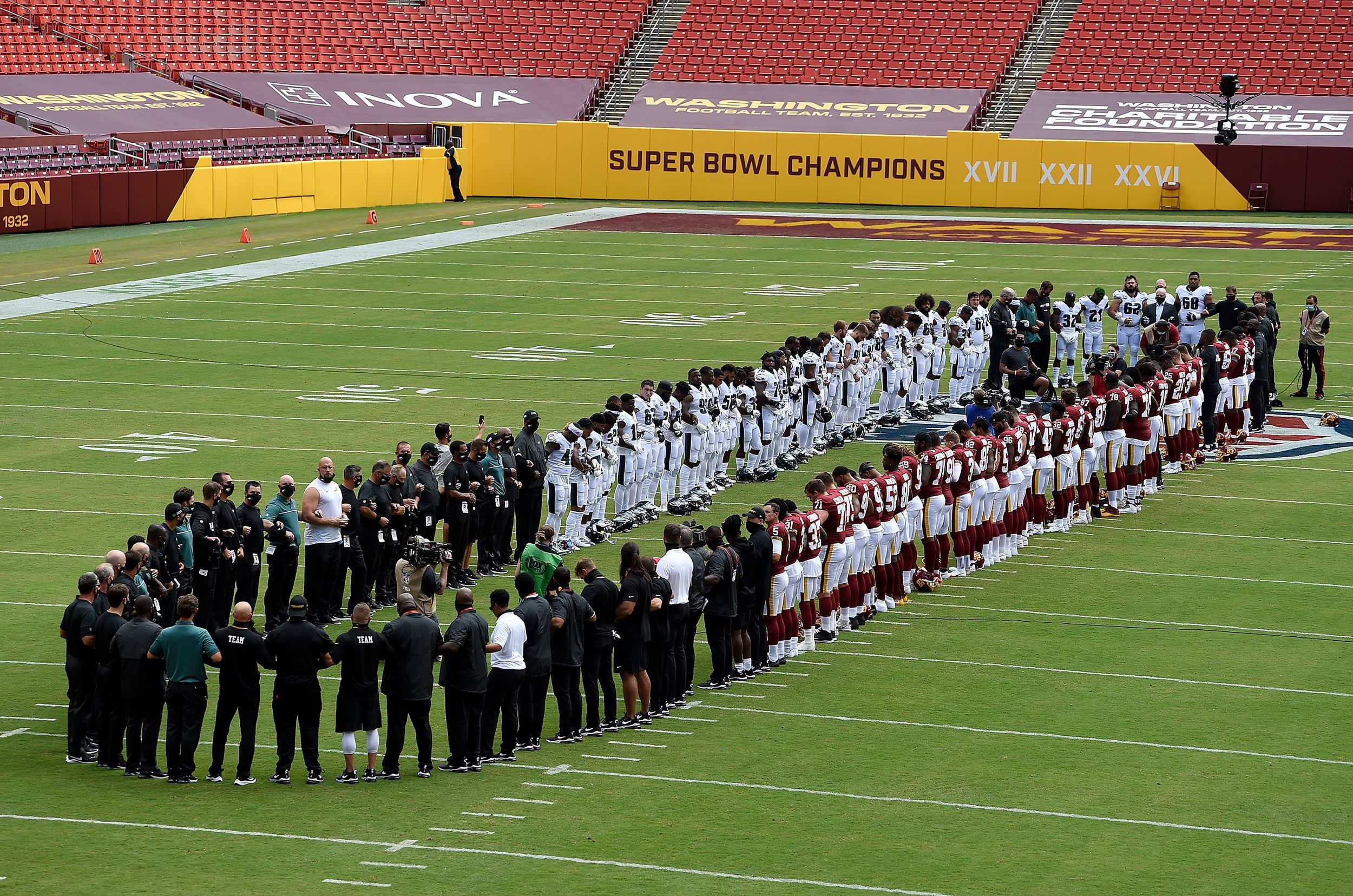 Bucs-Cowboys season opener begins with Black national anthem