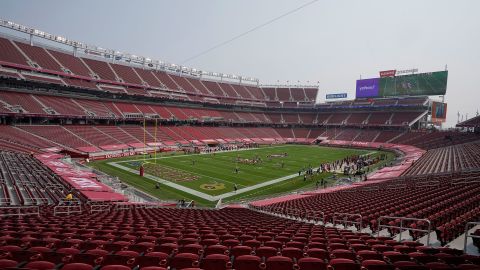 01 nfl empty stands 0913