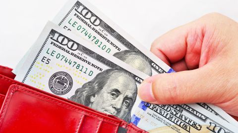 New Citi Custom Cash Card holders can earn $200 in bonus cash back after spending $1,500 in the first three months after opening the account.