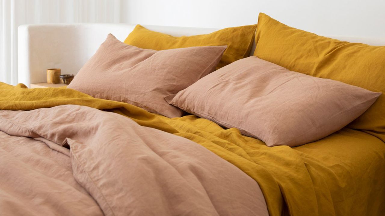 Cultiver Linen Sheet Set with Pillowcase