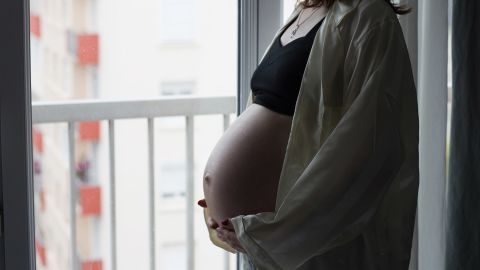 An expectant mother's stress can impact fetal brain development, a new study found.