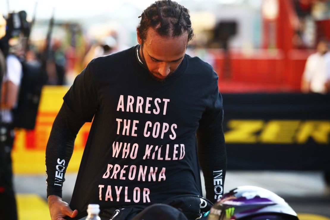 Hamilton wears a shirt in tribute to Taylor during Sunday's GP. 