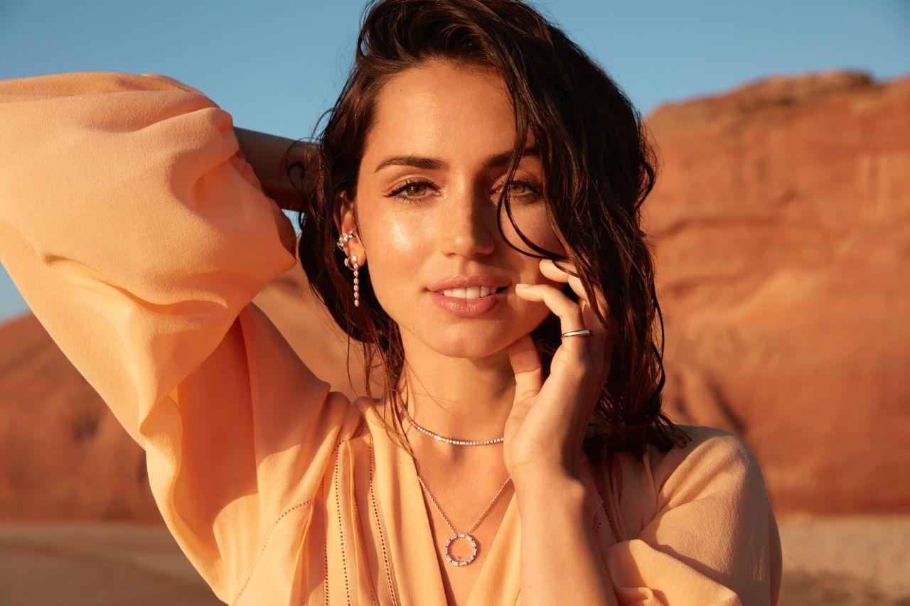 Ana de Armas in The Natural Diamond Council's first celebrity campaign