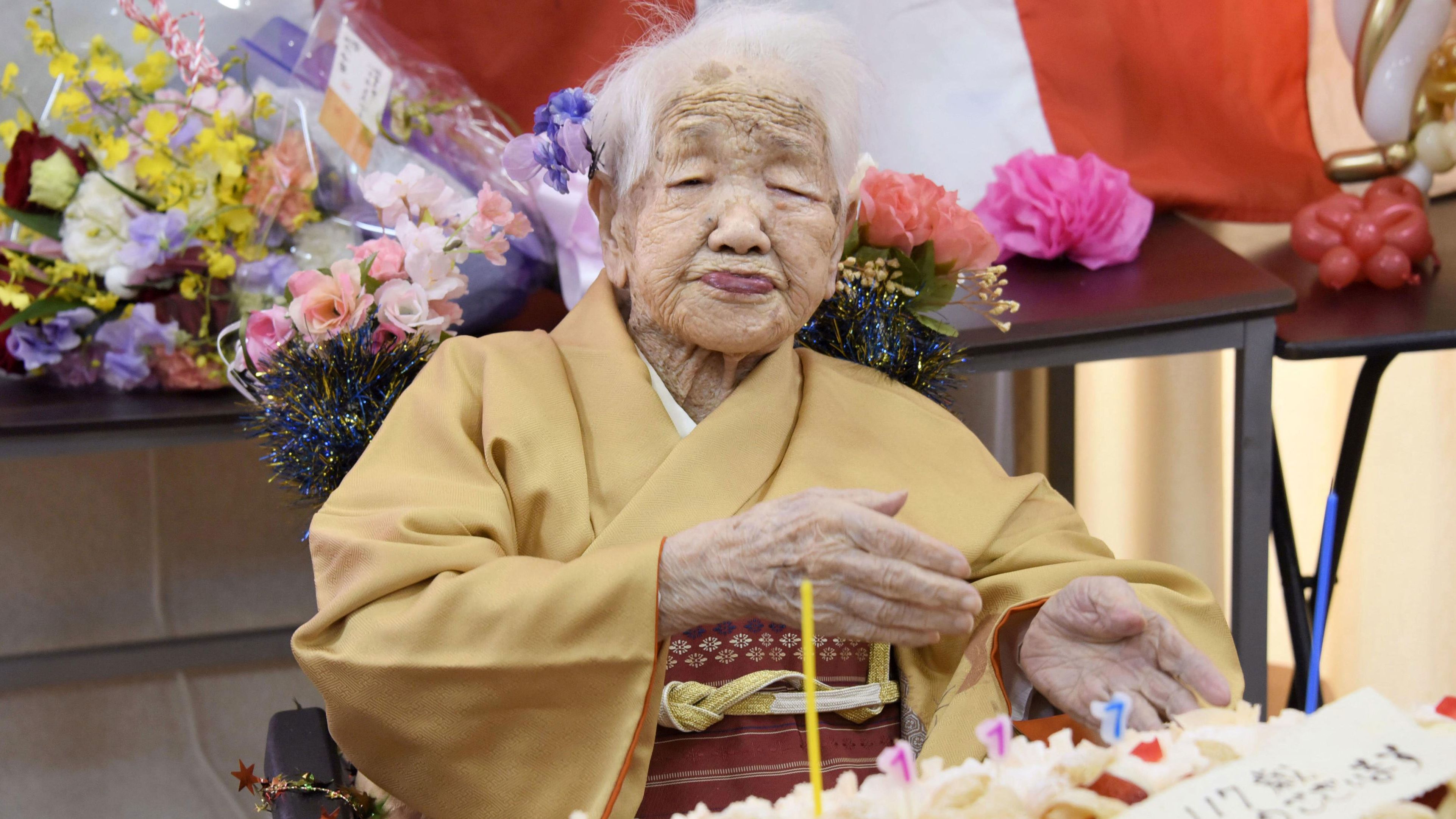 Japan's oldest person, 117-year-old Kane Tanaka, said the secret to a long life is eating good food and studying math.