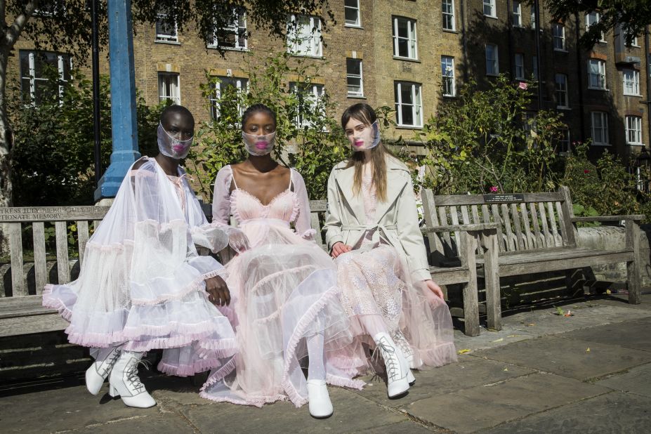 05 Bora Aksu London Fashion Week 2020 RESTRICTED