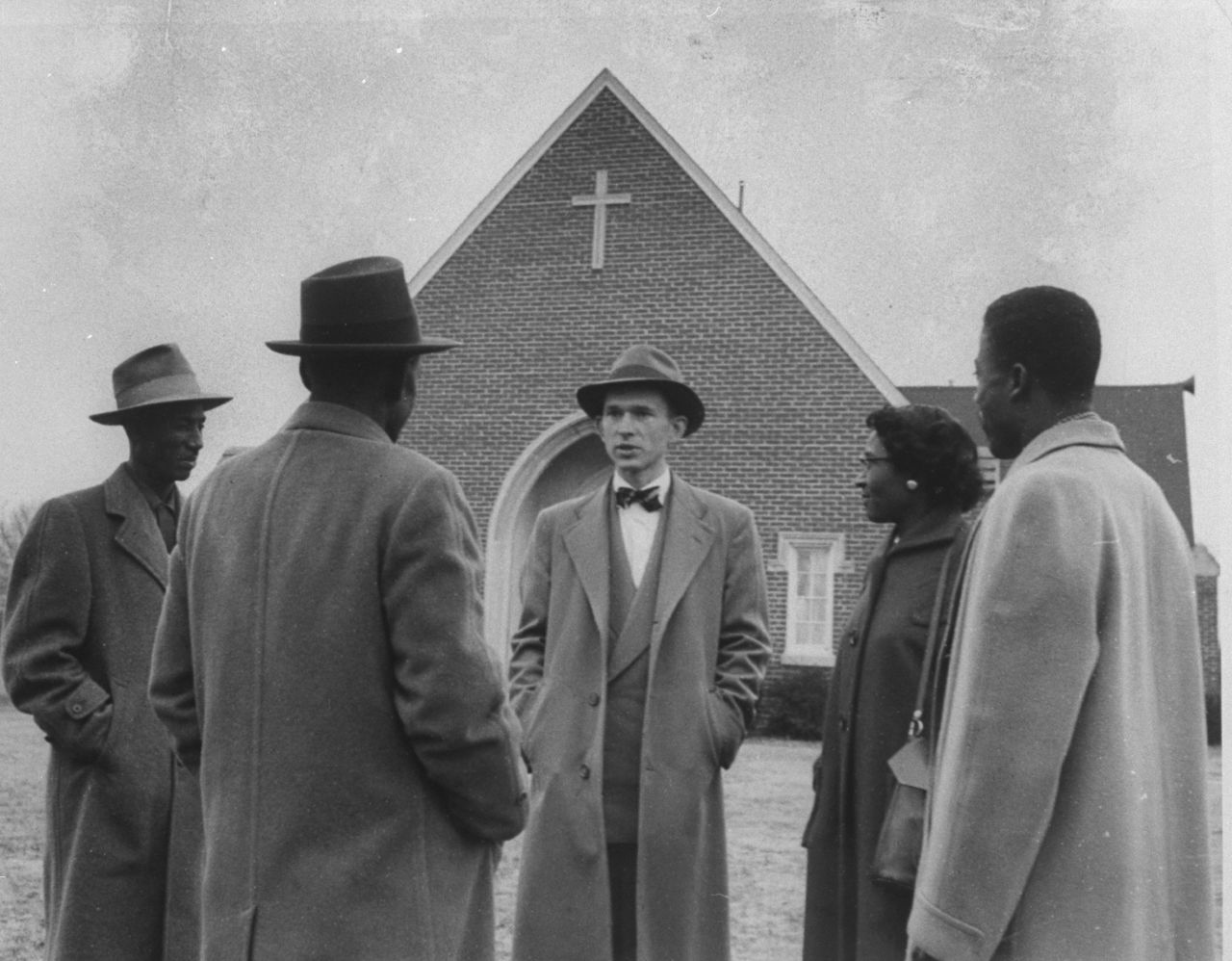 <a href="https://www.cnn.com/2020/09/21/us/graetz-death-trnd/index.html" target="_blank">Robert Graetz</a>, a White minister famously known for his support of the Montgomery bus boycott, died on September 20, according to a Facebook post from the Southeastern Synod Evangelical Lutheran Church in America. Graetz was 92, according to the Stanford University King Institute's biography of him.