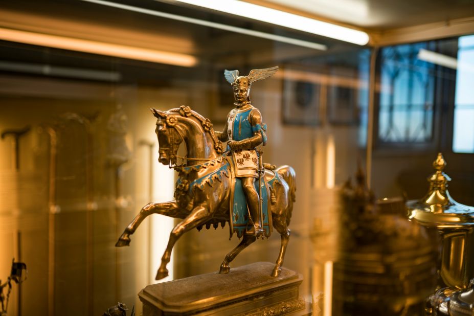 A statuette of Prince Wilhelm I of Prussia in the costume of a medieval knight.