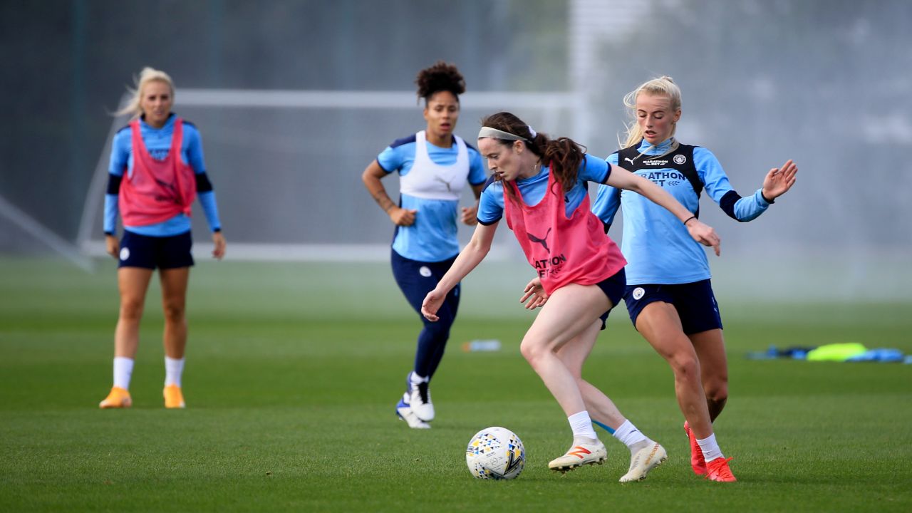 Manchester CIty's Rose Lavelle shields the ball in training.
