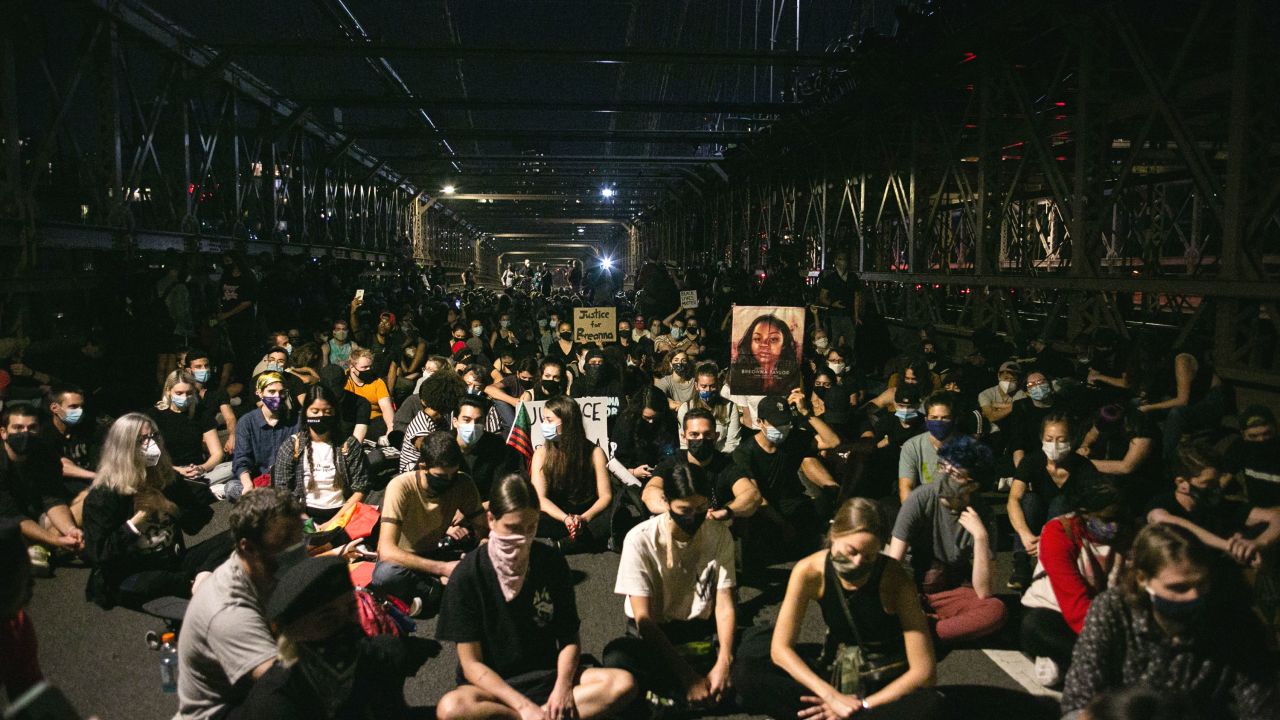 Protesters in New York City occupied the Brooklyn Bridge and blocked traffic for over an hour.