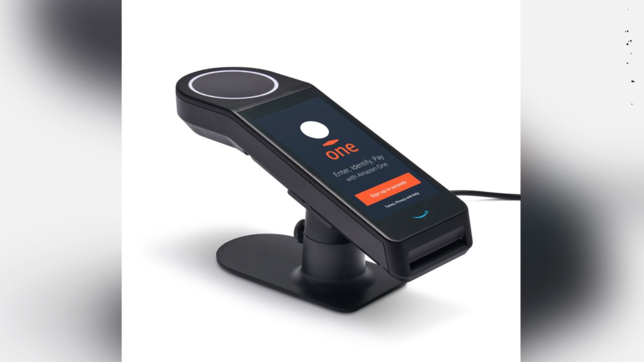 20200928-amazon-one-palm-payment-2