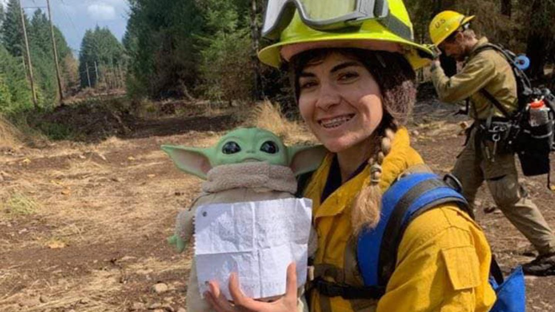02 baby yoda fire fighters