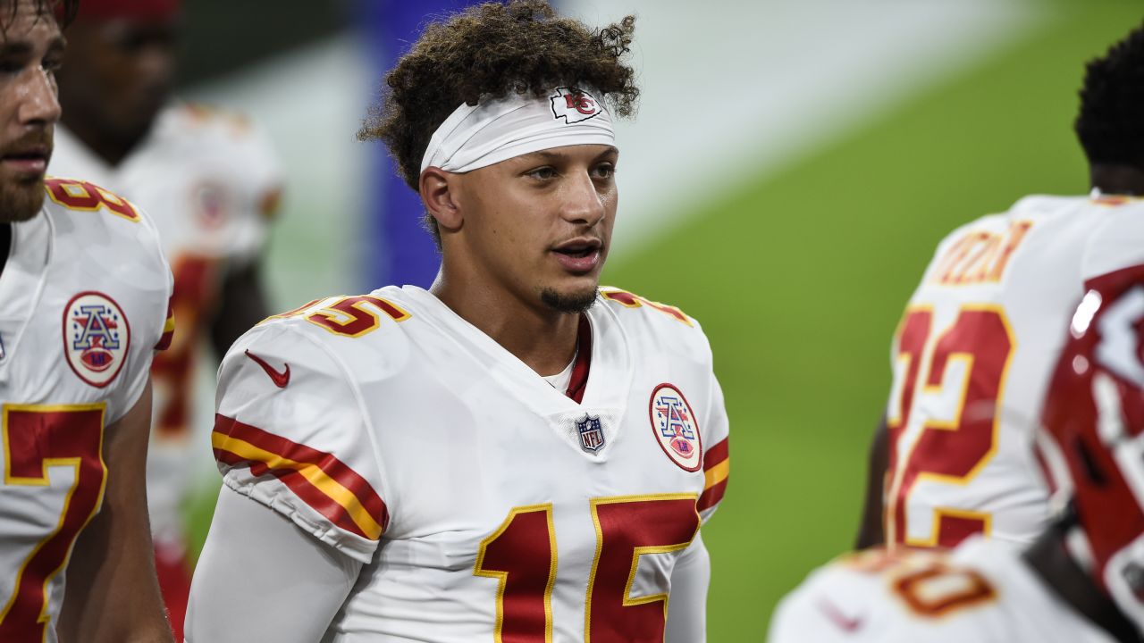 ESPN analyst apologizes to Patrick Mahomes' mom during Monday Night  Football