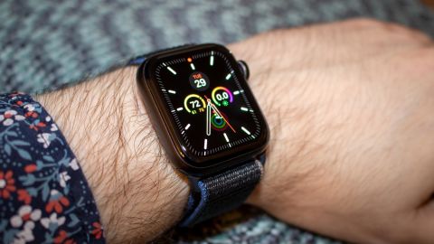 1-apple watch se review underscored