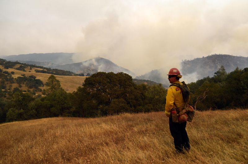 California Fires: Two Wildfires Are Still Out Of Control | CNN