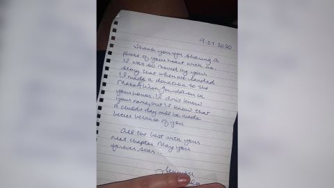 Passengers on Ross' flight wished her good luck, gave her money and another woman passed her a handwritten note.