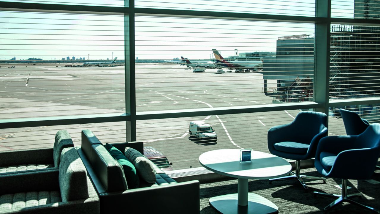 You can watch all the activity at Terminal 4 while sitting in the lower floor seating area.