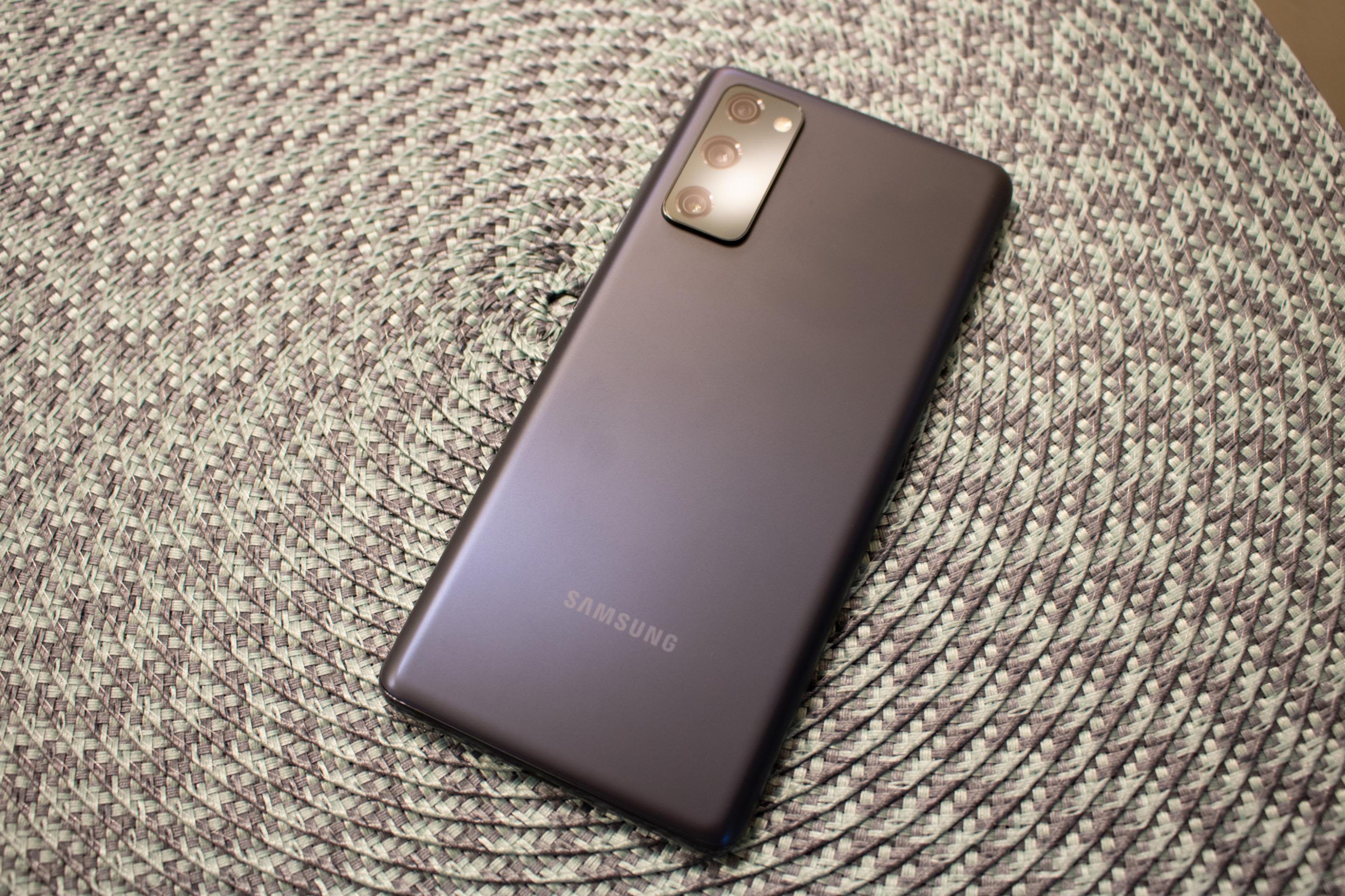 Samsung Galaxy S20 FE 5G - Smartphone Battery Performance