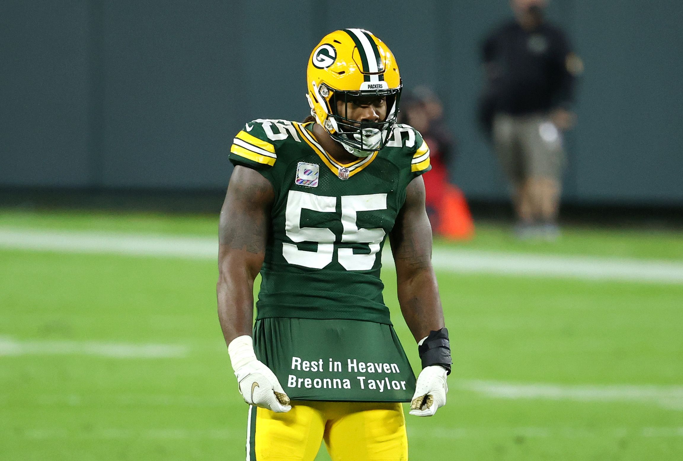 Za'Darius Smith reveals 'Rest in Heaven Breonna Taylor' message after  getting a sack for the Green Bay Packers