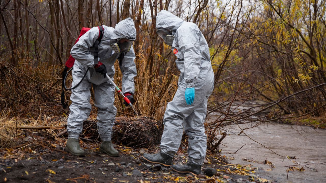 Greenpeace experts have taken samples from the banks and mouth of the Nalycheva river, which passes by a toxic waste dump being investigated as a possible source of the substance.