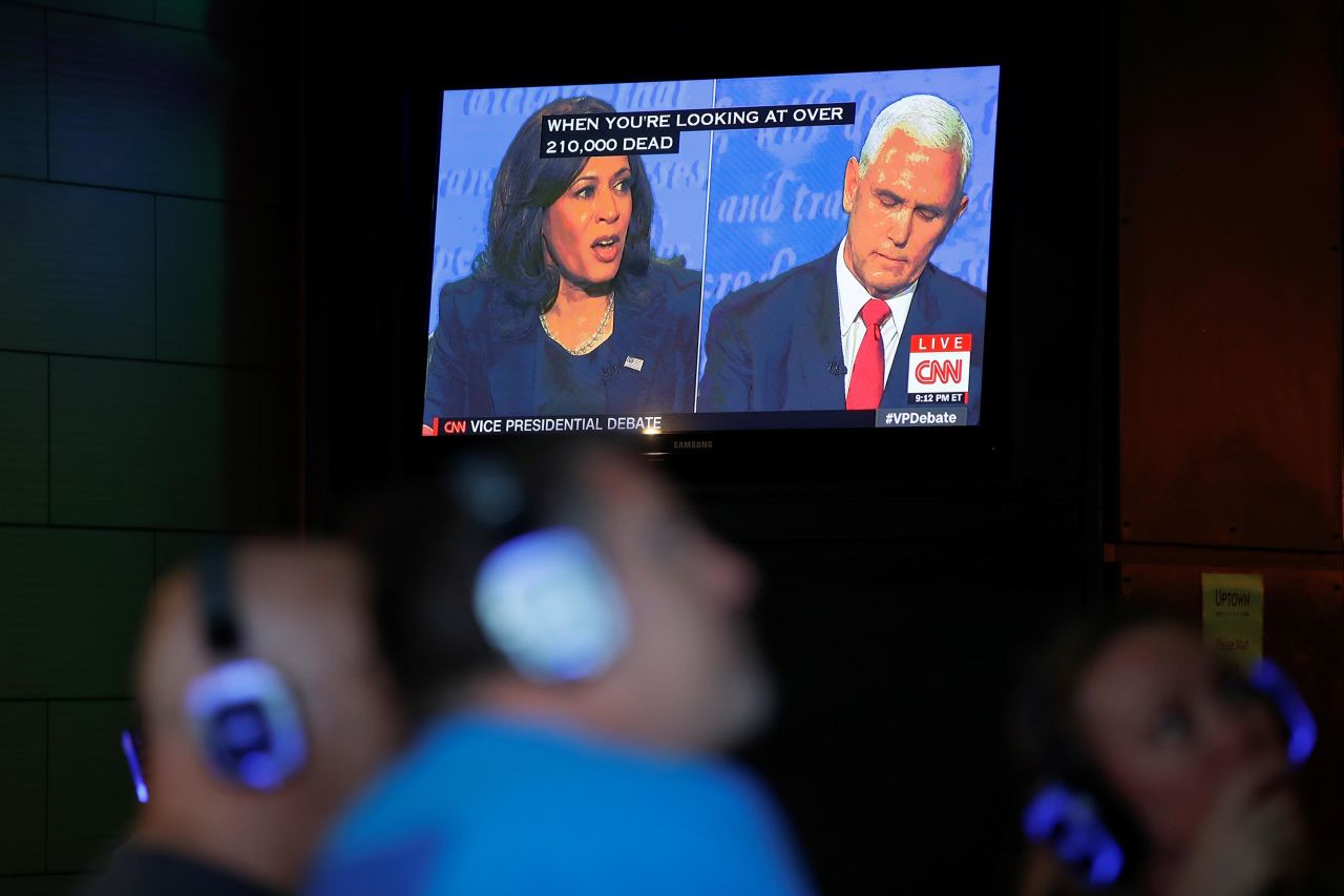 People watch the debate from a tavern in San Diego.
