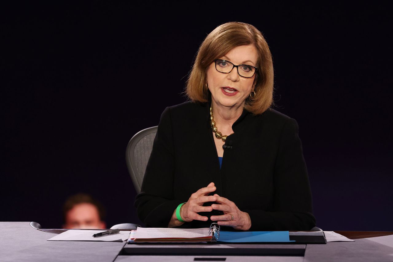 Page is the first print reporter that the Commission on Presidential Debates has selected be a moderator. She has interviewed six sitting presidents.