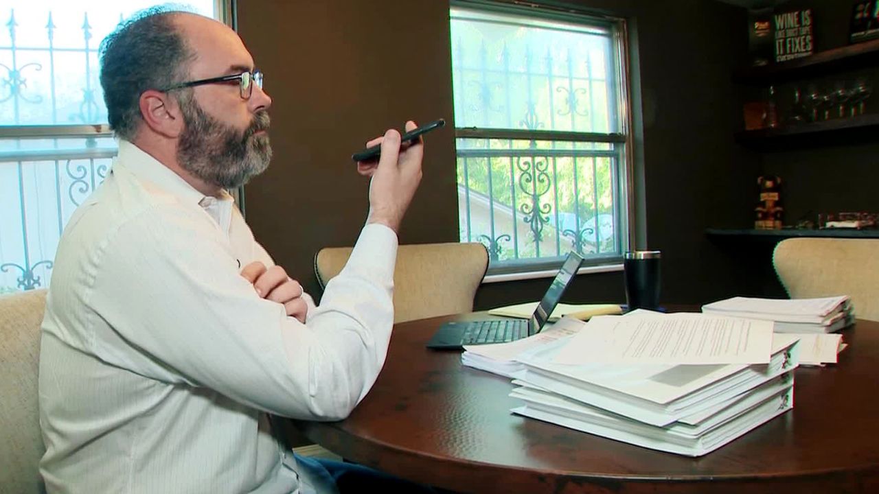 Attorney Mark Melton and a team of volunteers provide advice for those facing eviction.